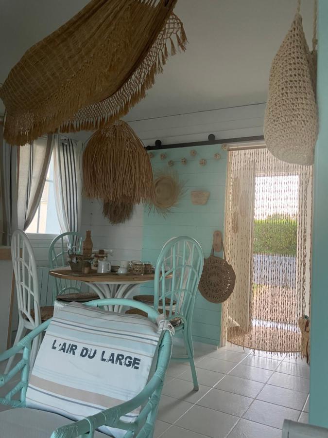 Retour De Plage Locmaria Exterior photo